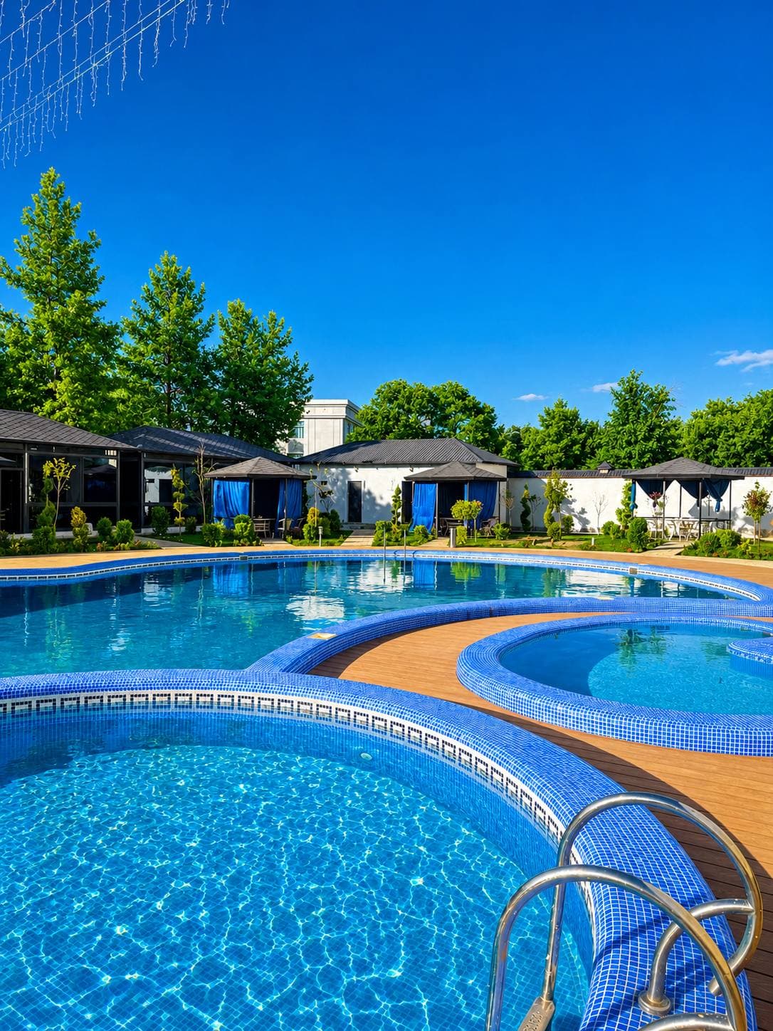 Grand Hotel Swimming Pool
